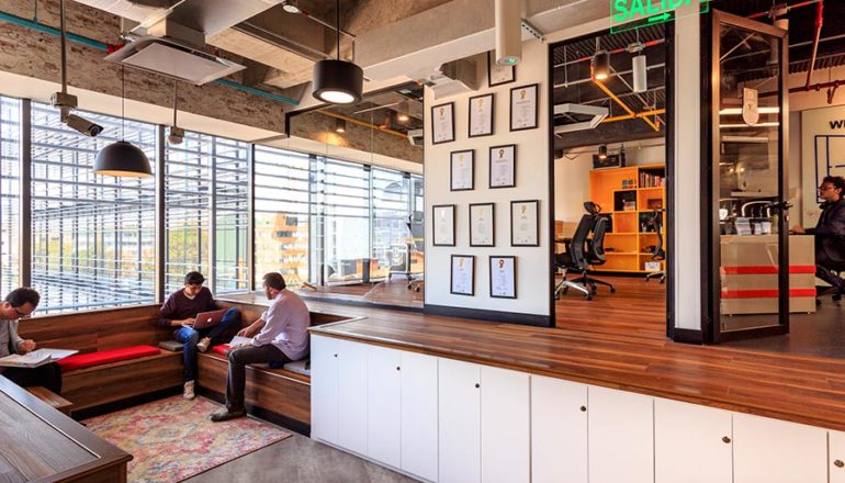 Construcción de oficinas de Geometry Global por Contract Workplaces