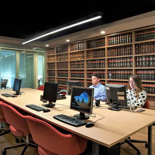 Bomchil tiene nuevas oficinas construidas por CW