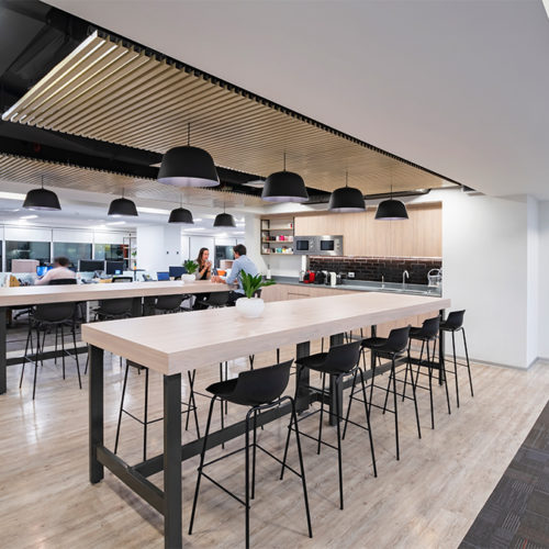 construccion de oficinas de concha y toro en chile por contract workplaces