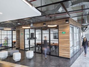 Diseño de oficinas de WPP por Contract Workplaces