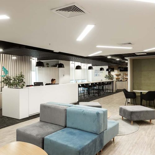 Diseño de oficinas de SURA en Chile por Contract Workplaces