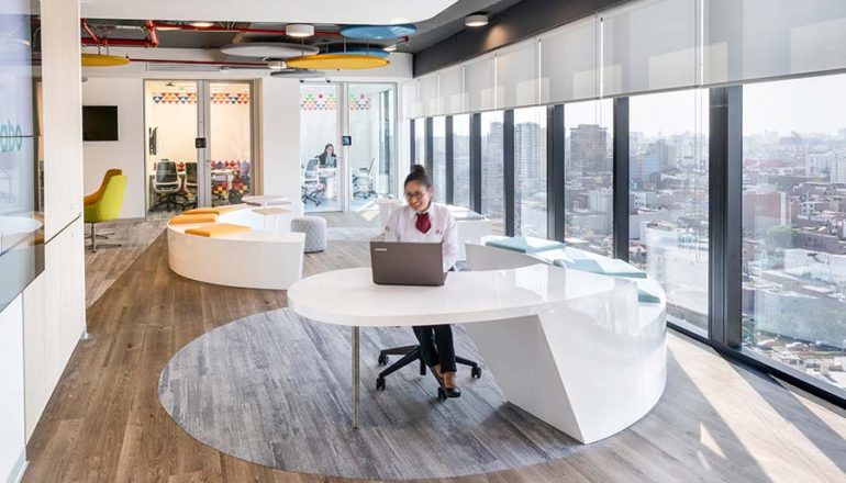 Implementación de oficinas de Sanofi por Contract Workplaces