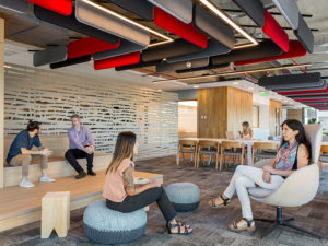 Oficinas Modernas de Takeda Argentina por Contract Workplaces