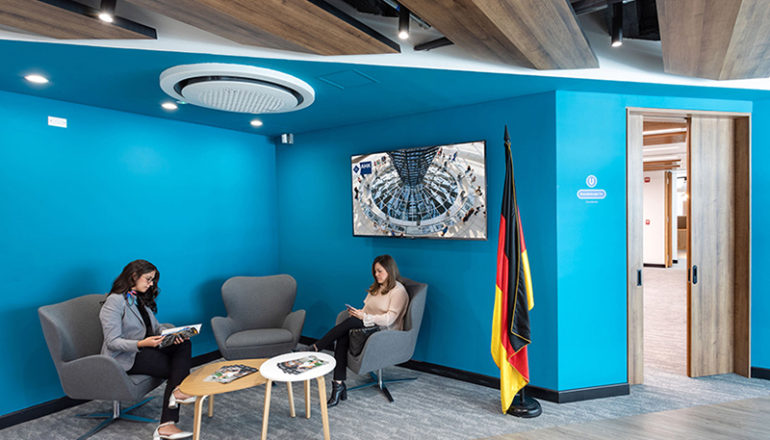 Diseño de oficina AHK Colombia por Contract Workplaces