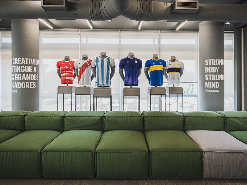 Diseño oficinas Adidas Argentina por Contract Workplaces Workplaces