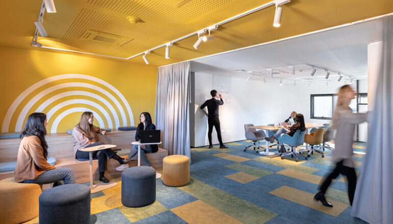 Diseño de oficinas Creditel Uruguay por Contract Workplaces