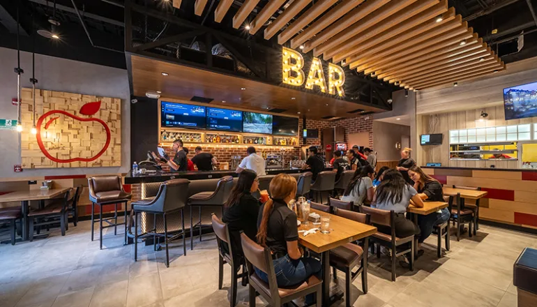 Arquitectura comercial de Ihop - Applebees Costa Rica por Contract Workplaces
