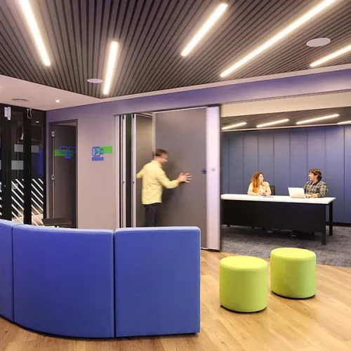 Diseño corporativo de Safe U Argentina por Contract Workplaces