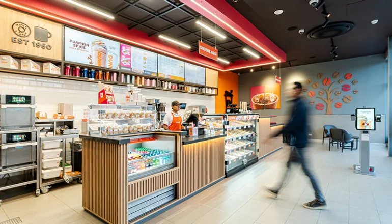 Diseño de cafetería de Dunkin Costa Rica por Contract Workplaces
