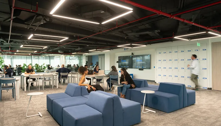 Construcción de oficinas de Social Learning Chile por Contract Workplaces