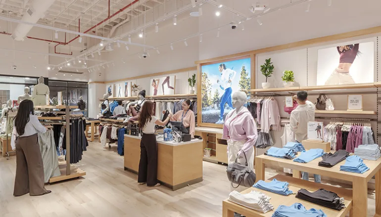 Diseño de retail de Athleta SCALA Ecuador por Contract Workplaces