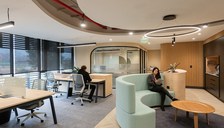 Construccion-de-oficinas-de-OVCO-Inmobiliaria-Chile-por-Contract-Workplaces-1.
