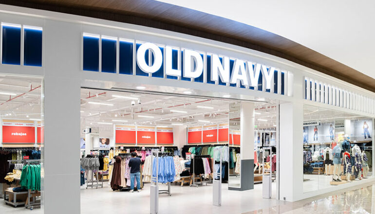 Arquitectura comercial de Old Navy Cuenca Ecuador 2026 por Contract Workplaces