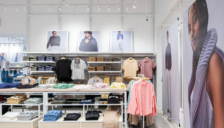 Construcción de tienda GAP Cuenca Ecuador por Contract Workplaces